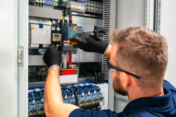 Best Electrician Near Me  in Iola, KS